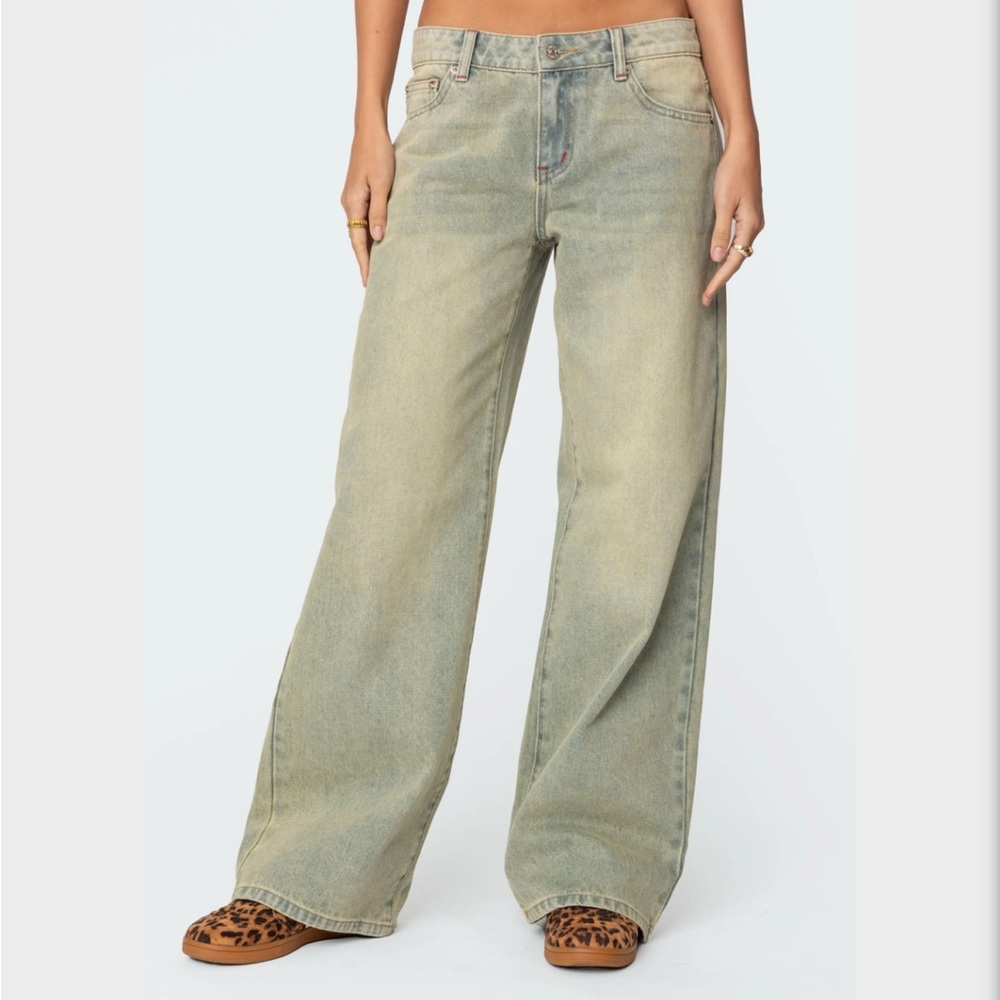 Acid wash  baggy jeans